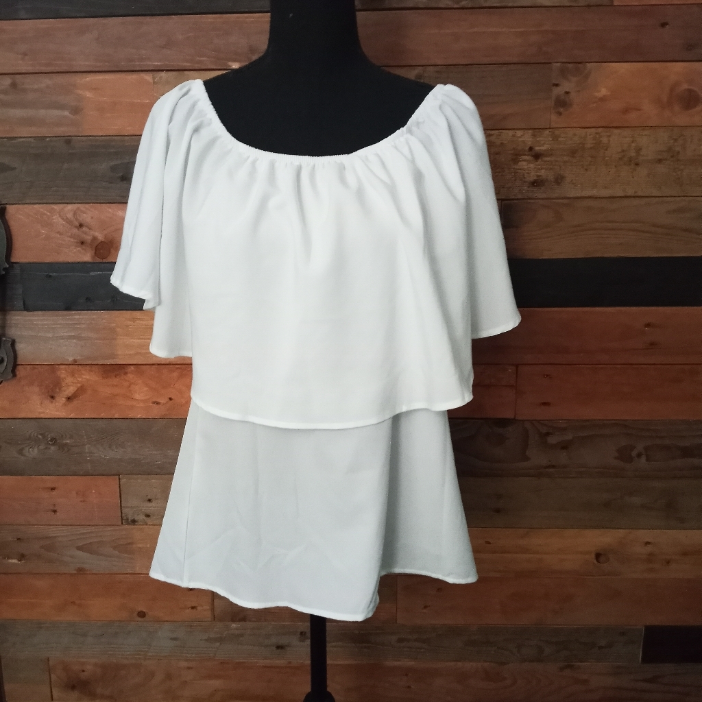 Euc White Off The Shoulder With Ruffle Top - Xl